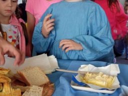 b_1024_768_0_00_images_2023_2024_Swietlica_Dzien_chleba_394540743_792096192718331_4156547635080623766_n